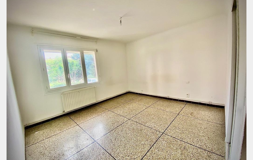 Annonces SAUVIAN : Appartement | BEZIERS (34500) | 69 m2 | 90 000 € 