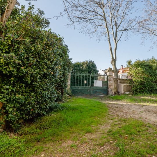  Annonces SAUVIAN : Maison / Villa | MONTBLANC (34290) | 440 m2 | 139 900 &euro; 
