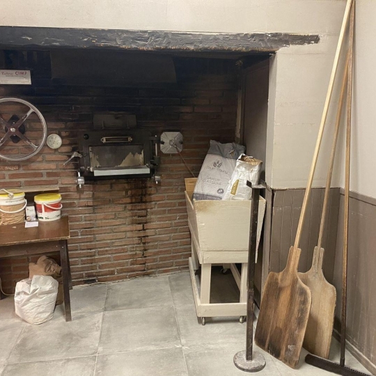  Annonces SAUVIAN : Commerces | BEZIERS (34500) | 180 m2 | 450 000 &euro; 