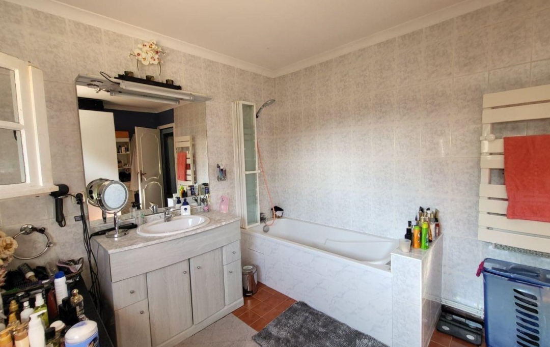 Annonces SAUVIAN : Domaines / Propriétés | MONTADY (34310) | 410 m2 | 327 000 &euro; 