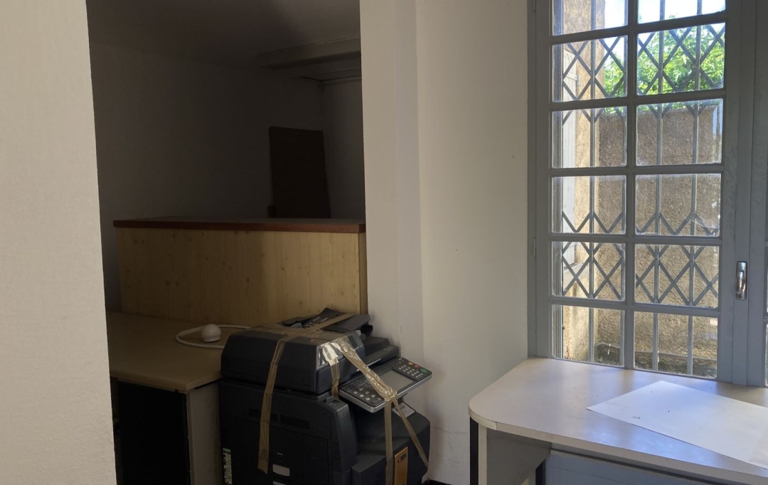 Annonces SAUVIAN : Local / Bureau | BEZIERS (34500) | 261 m2 | 375 000 &euro; 