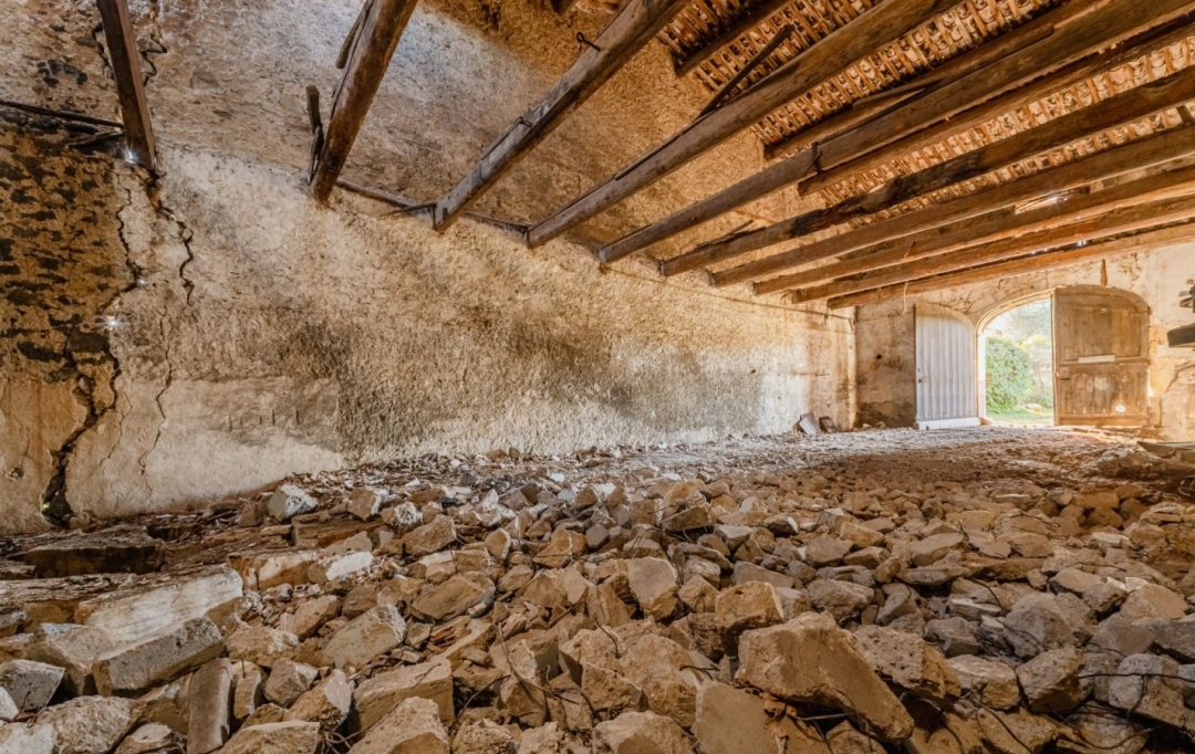Annonces SAUVIAN : Maison / Villa | MONTBLANC (34290) | 440 m2 | 139 900 &euro; 