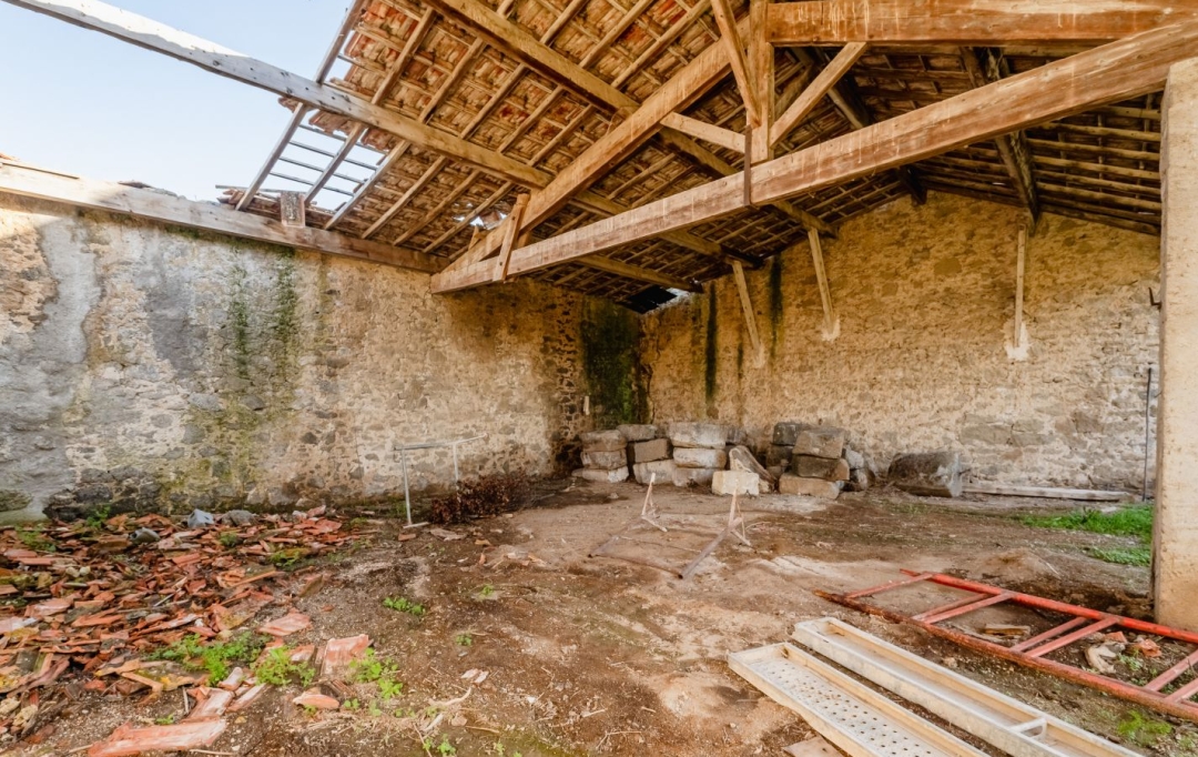 Annonces SAUVIAN : Maison / Villa | MONTBLANC (34290) | 440 m2 | 139 900 &euro; 