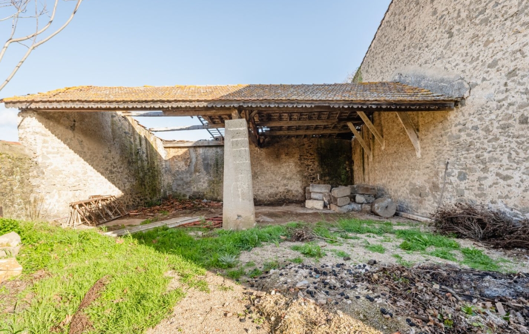 Annonces SAUVIAN : Maison / Villa | MONTBLANC (34290) | 440 m2 | 139 900 &euro; 