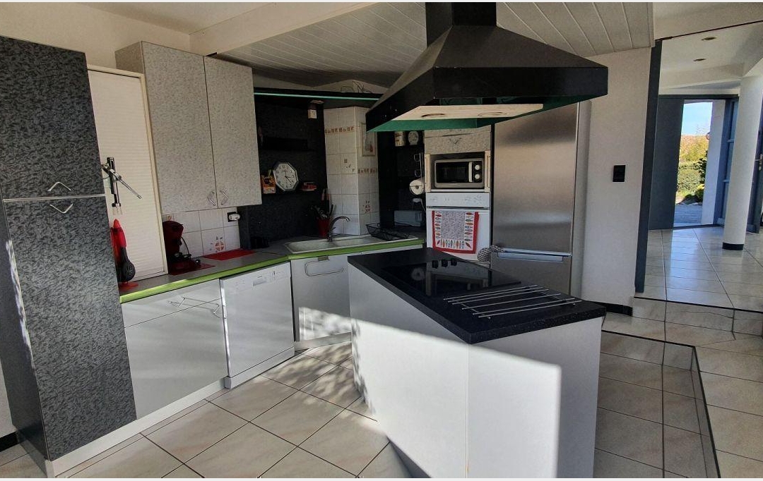 Annonces SAUVIAN : Maison / Villa | LESPIGNAN (34710) | 190 m2 | 499 000 &euro; 