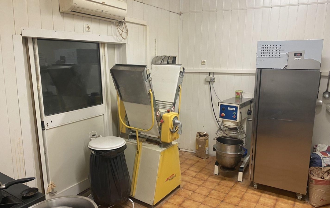 Annonces SAUVIAN : Commerces | BEZIERS (34500) | 180 m2 | 450 000 &euro; 