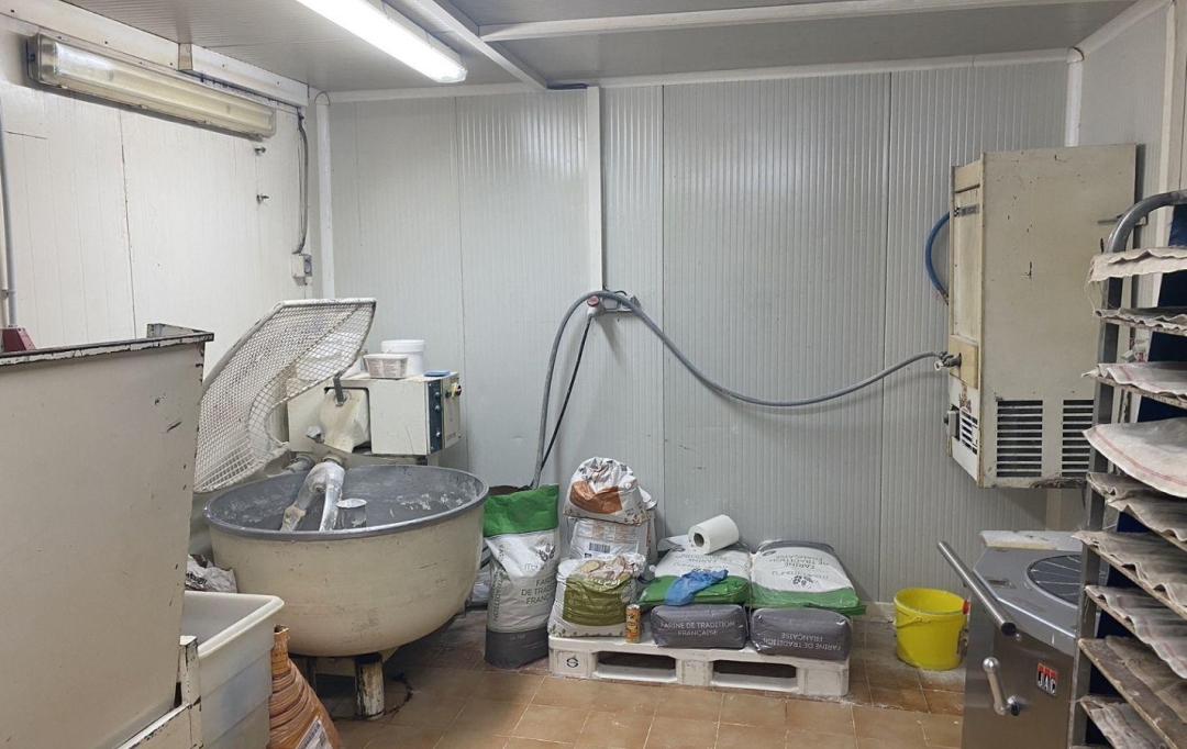 Annonces SAUVIAN : Commerces | BEZIERS (34500) | 180 m2 | 450 000 &euro; 