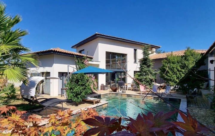 Villa   BEZIERS  400 m2 1 145 000 € 